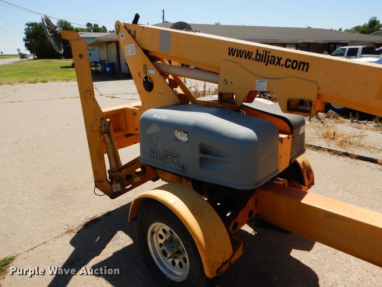 image for item GH9529 2006 Biljax 3632T boom lift