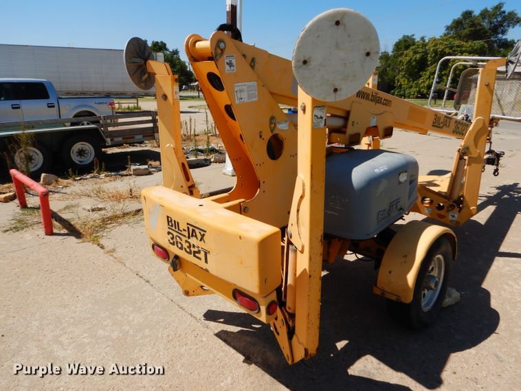 image for item GH9529 2006 Biljax 3632T boom lift