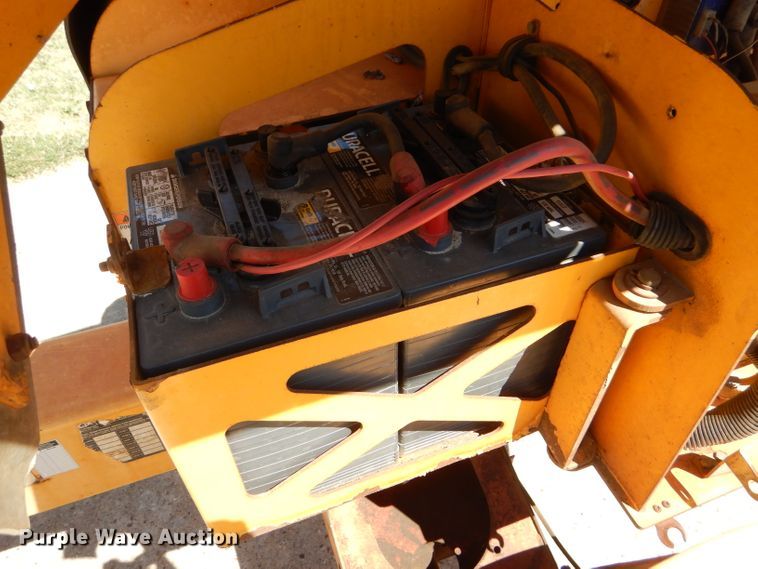 image for item GH9529 2006 Biljax 3632T boom lift