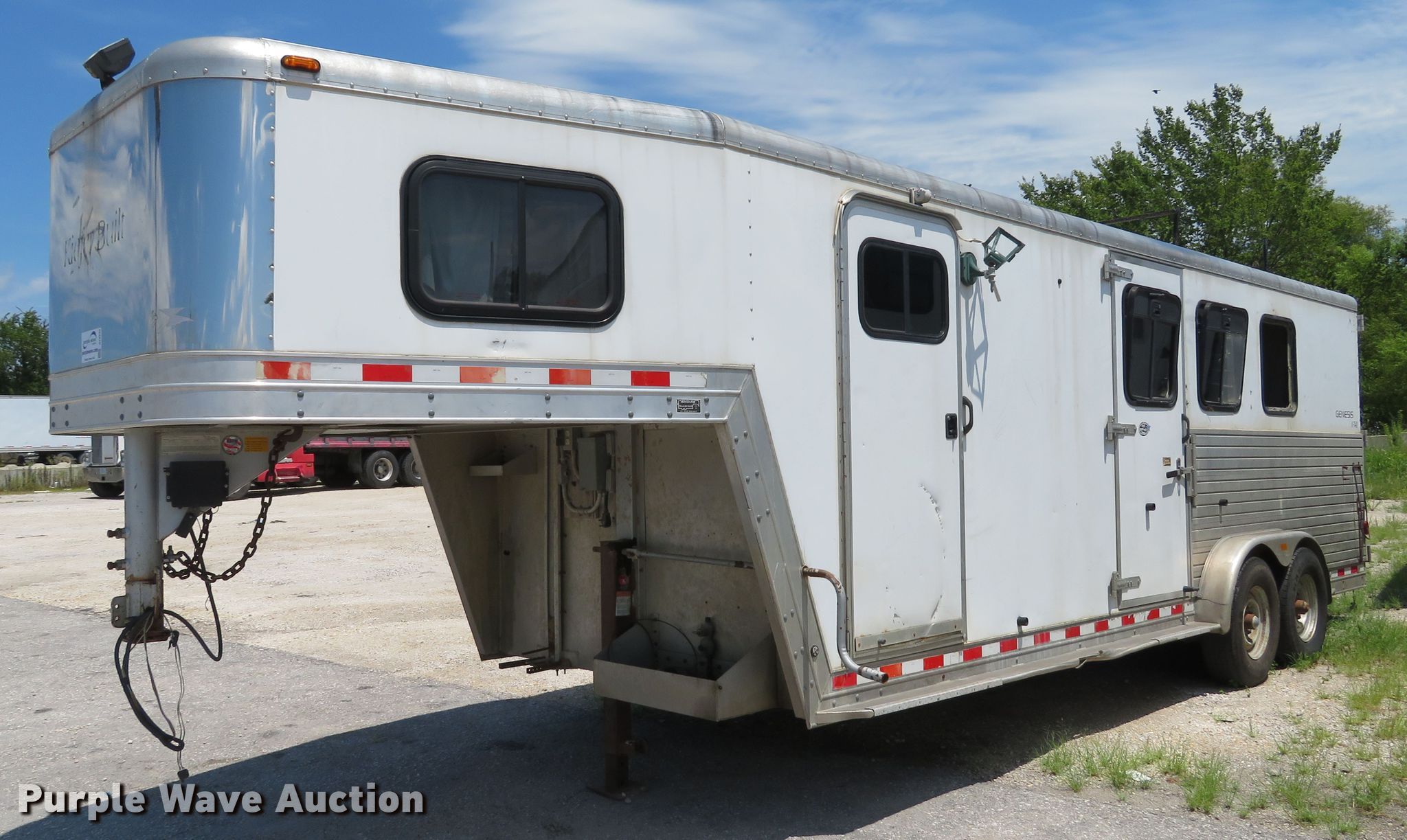 2002 Kiefer Built Genesis X340 livestock trailer in Moscow Mills, MO