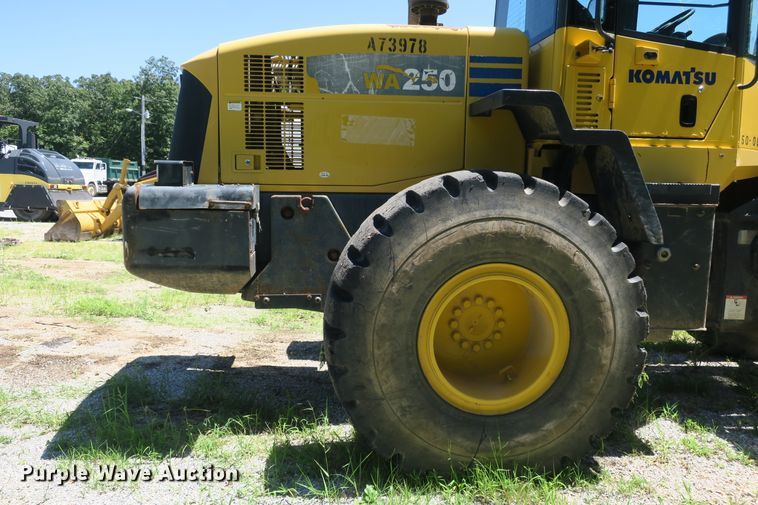 image for item DB10230 2006 Komatsu WA250-5L wheel loader