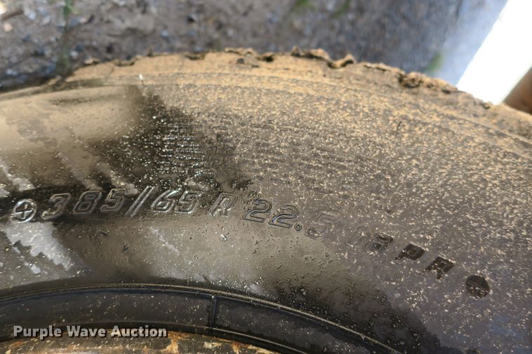 image for item DB10233 Etnyre chip spreader