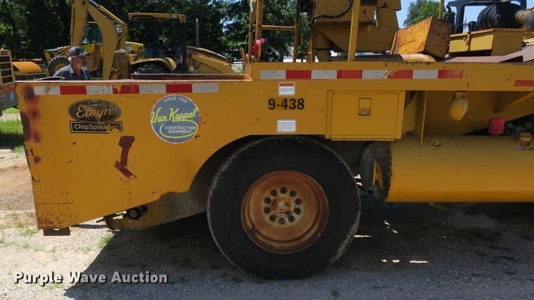 image for item DB10233 Etnyre chip spreader