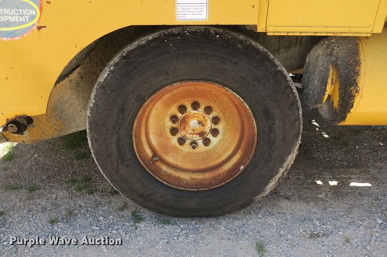 image for item DB10233 Etnyre chip spreader