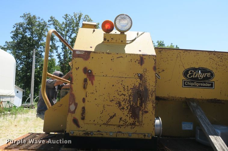 image for item DB10233 Etnyre chip spreader