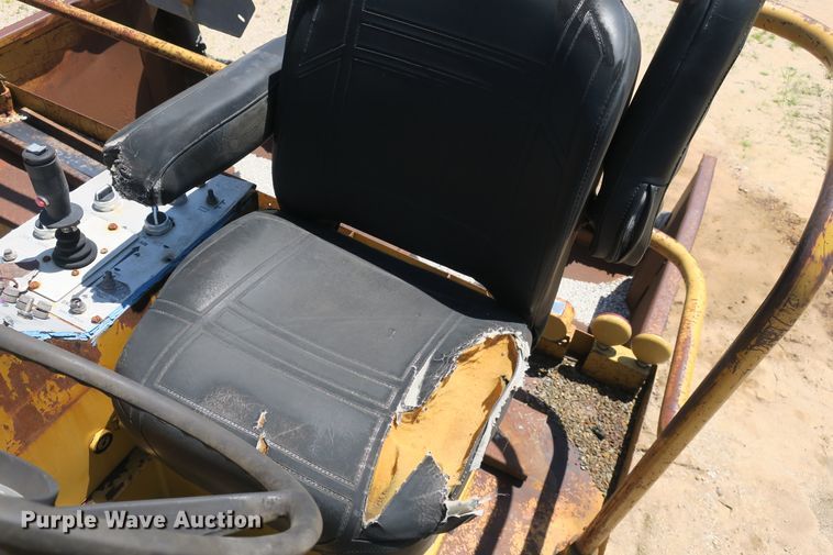 image for item DB10233 Etnyre chip spreader