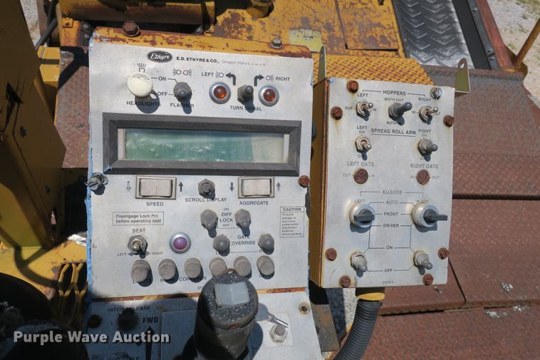 image for item DB10233 Etnyre chip spreader