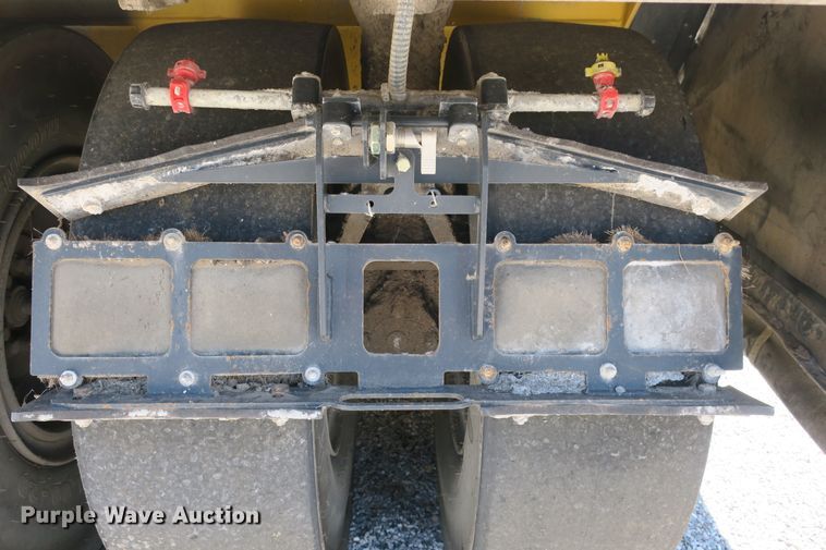 image for item DB10234 2010 Bomag BW27RH pneumatic roller