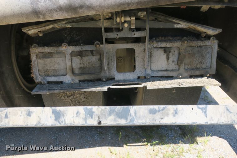 image for item DB10234 2010 Bomag BW27RH pneumatic roller