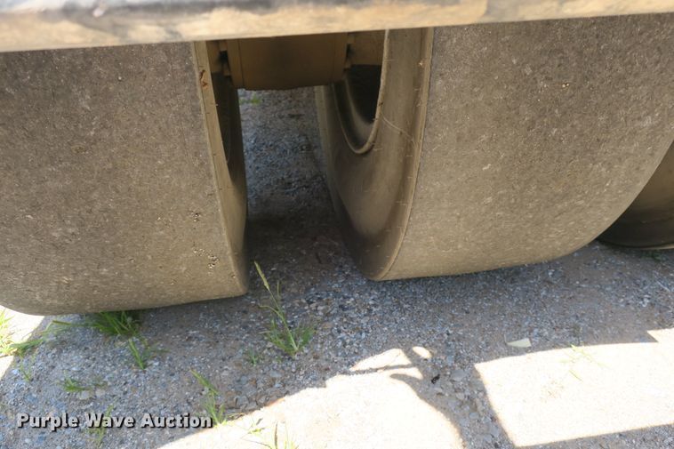 image for item DB10234 2010 Bomag BW27RH pneumatic roller