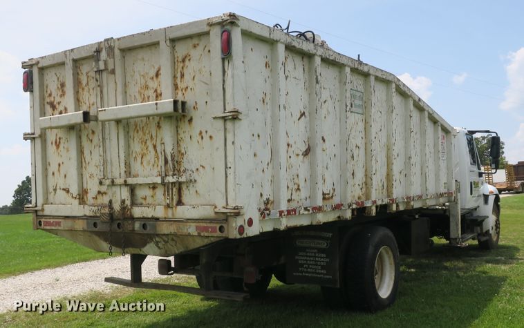 image for item DB10240 2003 International 4300 waste material handling truck
