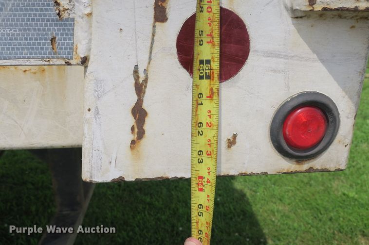 image for item DB10240 2003 International 4300 waste material handling truck