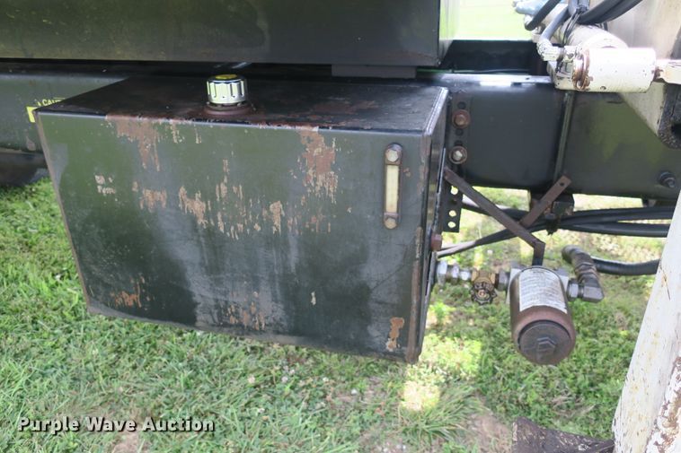 image for item DB10240 2003 International 4300 waste material handling truck