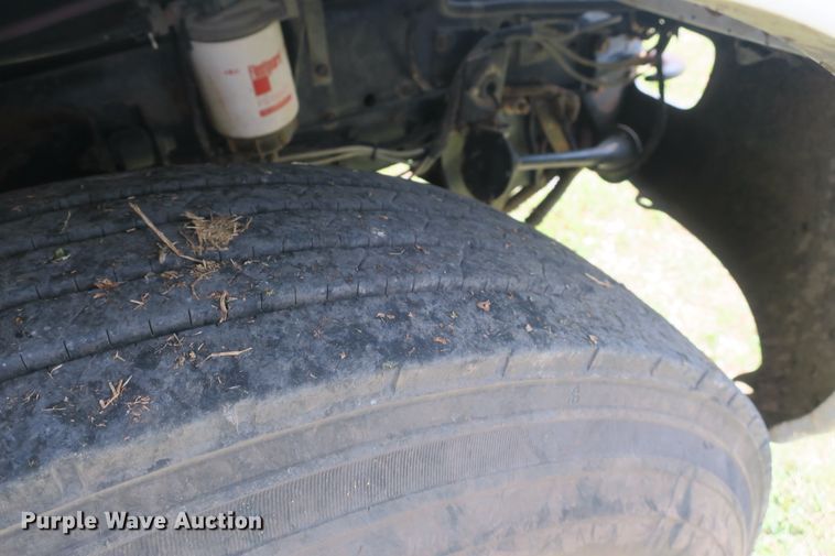 image for item DB10240 2003 International 4300 waste material handling truck