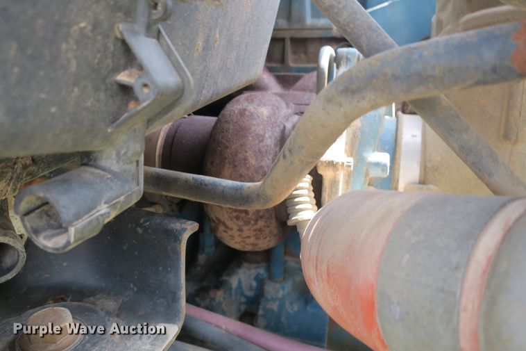 image for item DB10240 2003 International 4300 waste material handling truck