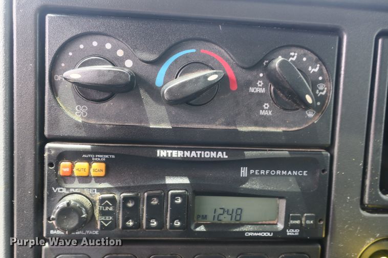 image for item DB10240 2003 International 4300 waste material handling truck