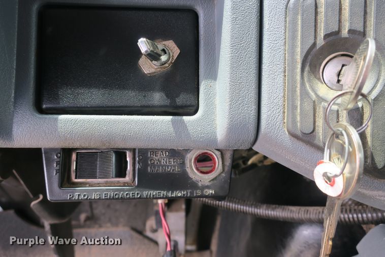 image for item DB10240 2003 International 4300 waste material handling truck