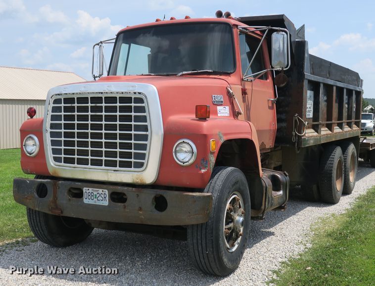 image for item DB10241 1979 Ford 9000 dump truck