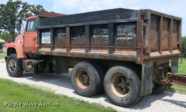image for item DB10241 1979 Ford 9000 dump truck
