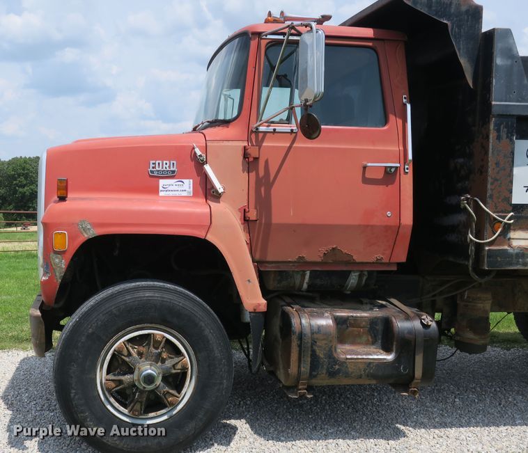 image for item DB10241 1979 Ford 9000 dump truck