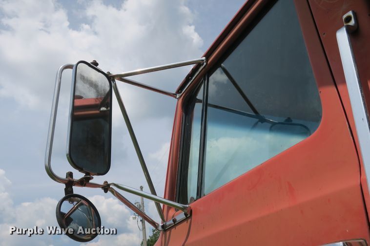 image for item DB10241 1979 Ford 9000 dump truck