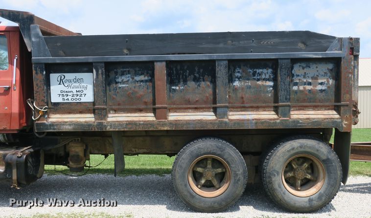 image for item DB10241 1979 Ford 9000 dump truck