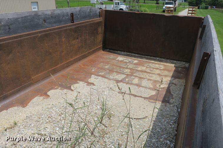 image for item DB10241 1979 Ford 9000 dump truck