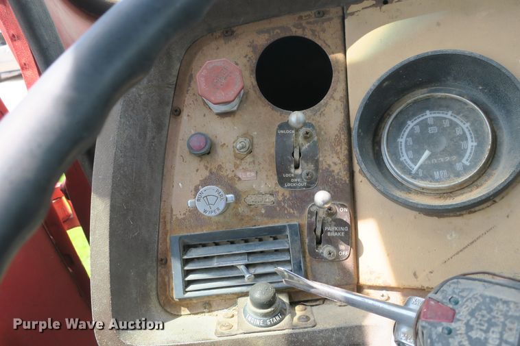 image for item DB10241 1979 Ford 9000 dump truck