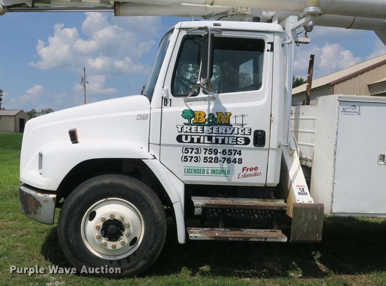 image for item DB10242 2000 Freightliner FL70 bucket truck