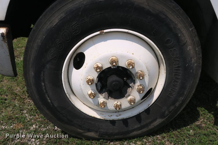 image for item DB10242 2000 Freightliner FL70 bucket truck