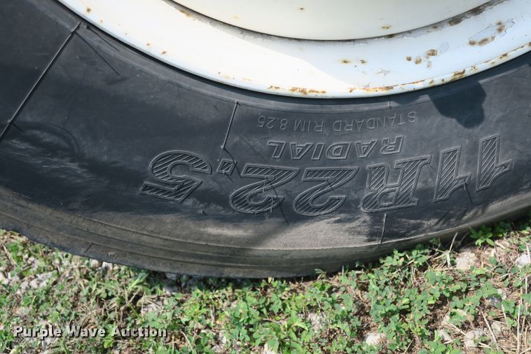 image for item DB10242 2000 Freightliner FL70 bucket truck