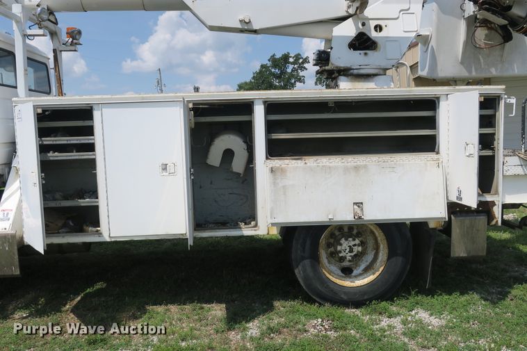 image for item DB10242 2000 Freightliner FL70 bucket truck