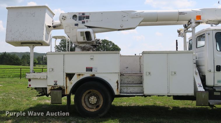 image for item DB10242 2000 Freightliner FL70 bucket truck