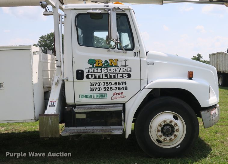 image for item DB10242 2000 Freightliner FL70 bucket truck