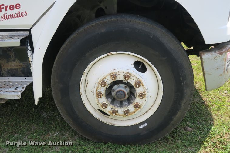 image for item DB10242 2000 Freightliner FL70 bucket truck