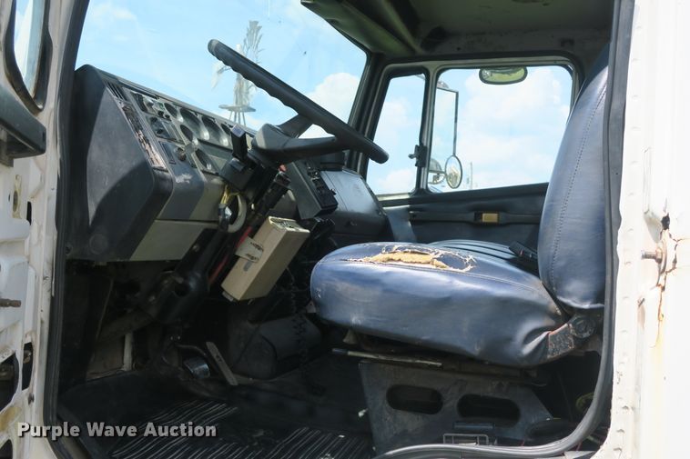 image for item DB10242 2000 Freightliner FL70 bucket truck