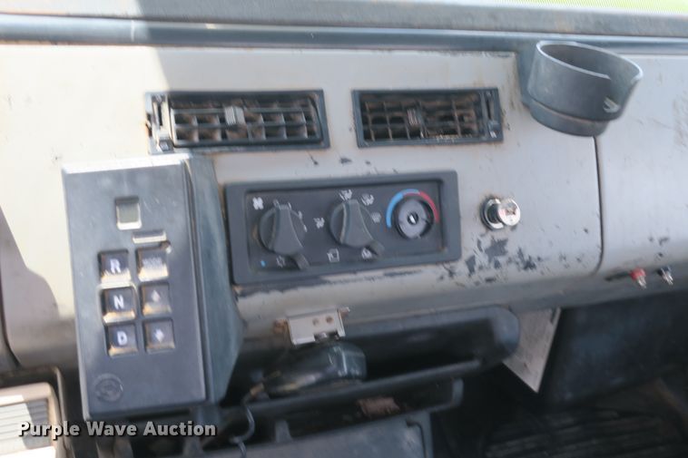 image for item DB10242 2000 Freightliner FL70 bucket truck