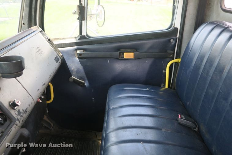 image for item DB10242 2000 Freightliner FL70 bucket truck