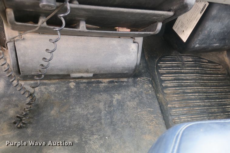 image for item DB10242 2000 Freightliner FL70 bucket truck