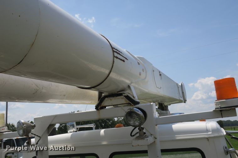 image for item DB10242 2000 Freightliner FL70 bucket truck