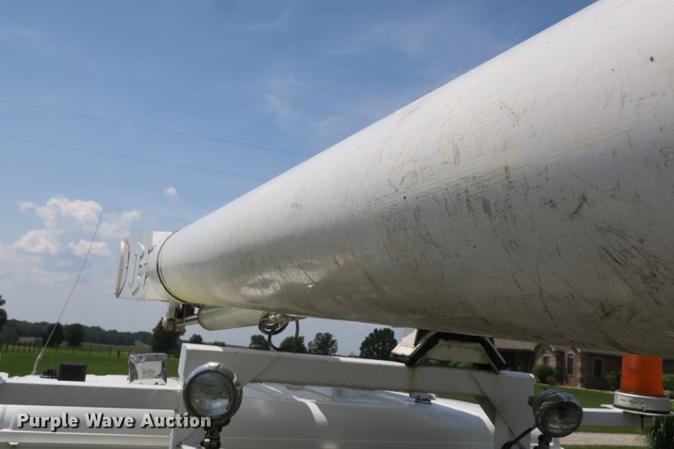 image for item DB10242 2000 Freightliner FL70 bucket truck