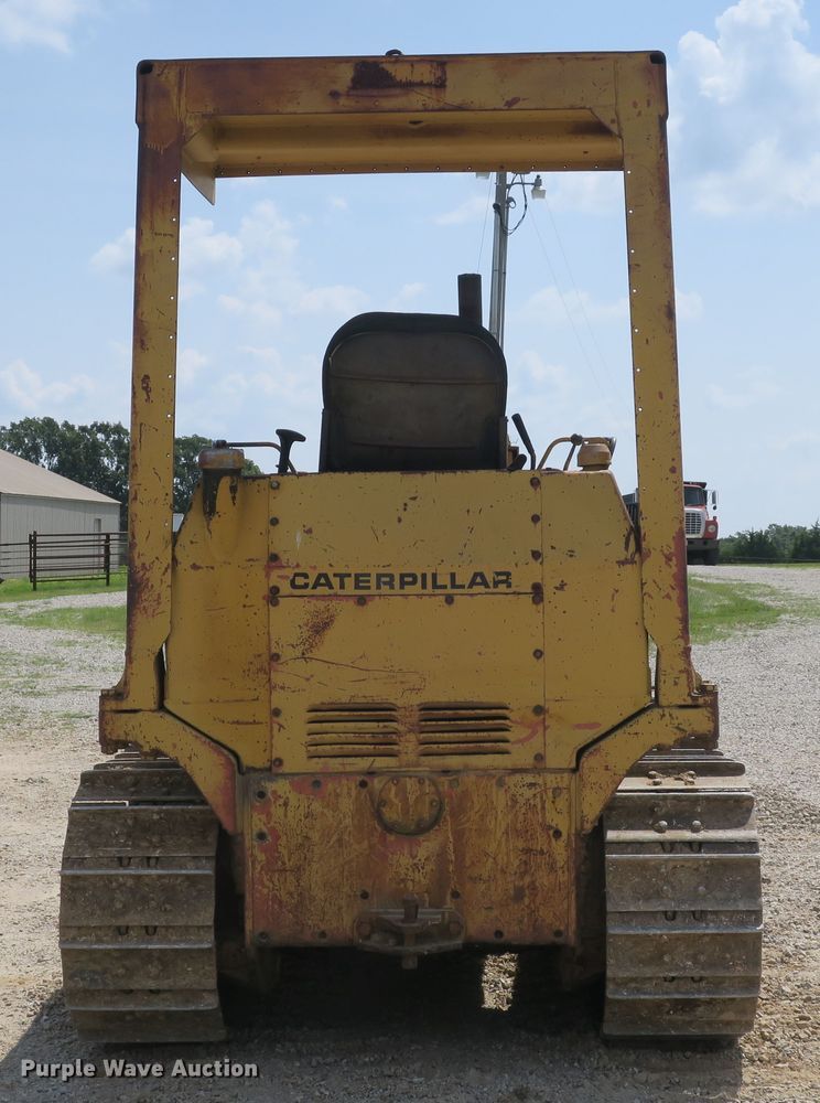 image for item DB10244 1976 Caterpillar D3 dozer