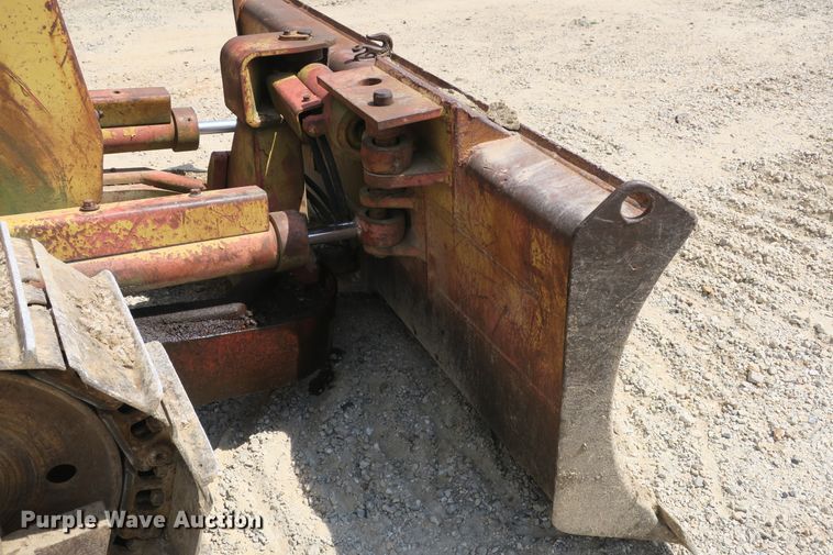 image for item DB10244 1976 Caterpillar D3 dozer
