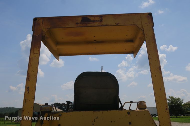 image for item DB10244 1976 Caterpillar D3 dozer