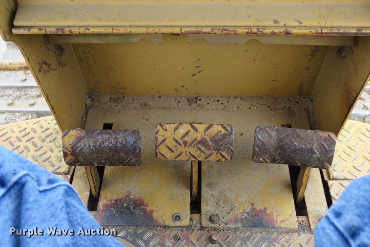 image for item DB10244 1976 Caterpillar D3 dozer