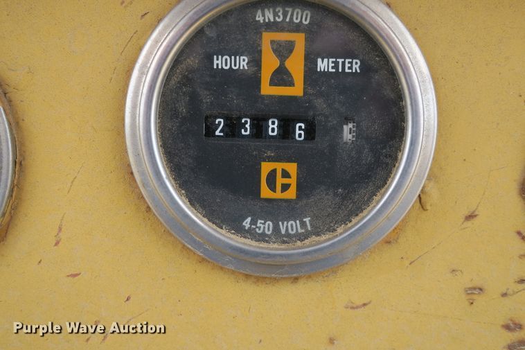 image for item DB10244 1976 Caterpillar D3 dozer