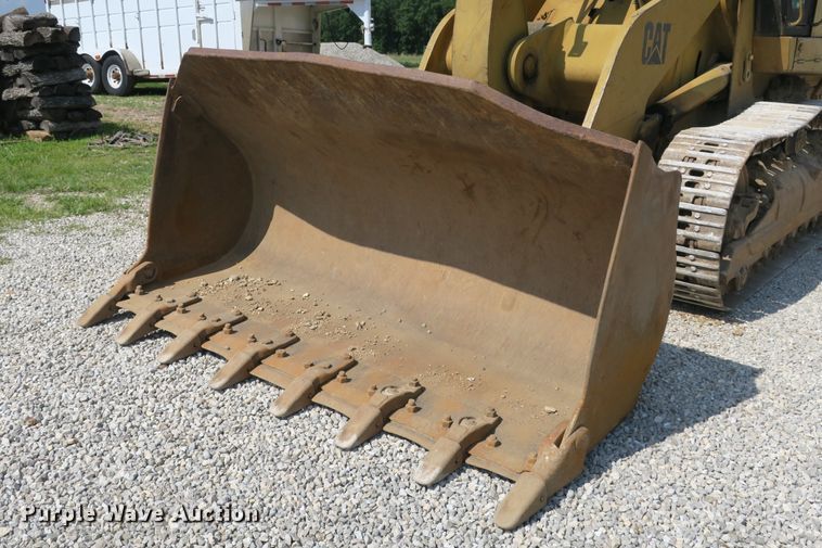 image for item DB10245 1999 Caterpillar 953C track loader