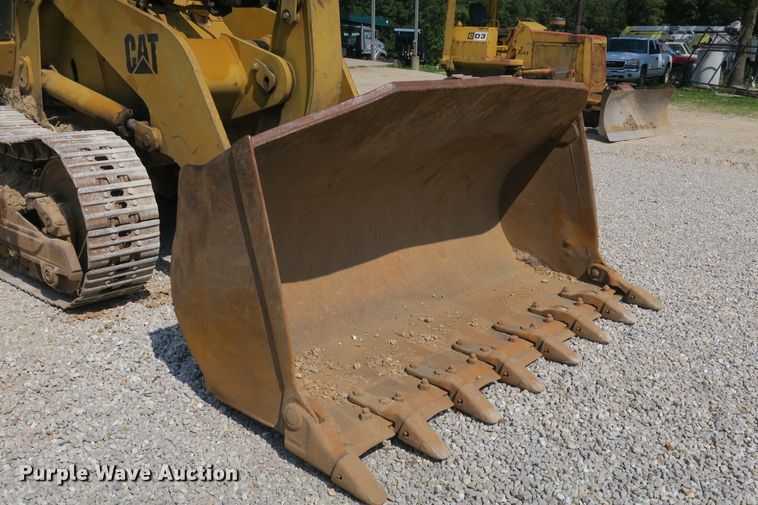 image for item DB10245 1999 Caterpillar 953C track loader