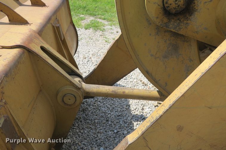 image for item DB10245 1999 Caterpillar 953C track loader