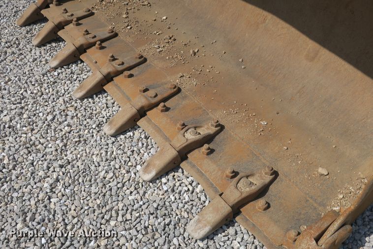 image for item DB10245 1999 Caterpillar 953C track loader